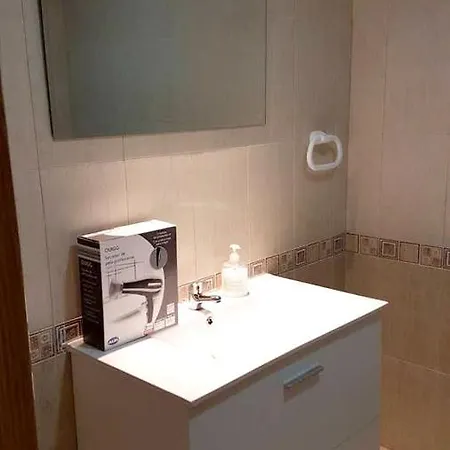 شقة 3 Bedrooms With Balcony And Wifi At 1 Km Away From The تورّيفيِخا